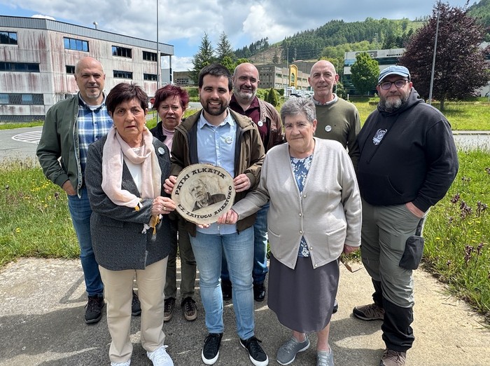 Jeltzaleek proposatu dute Elgetako Pagatza industrialdeari 'Patxi Basauri' izena ipintzeko