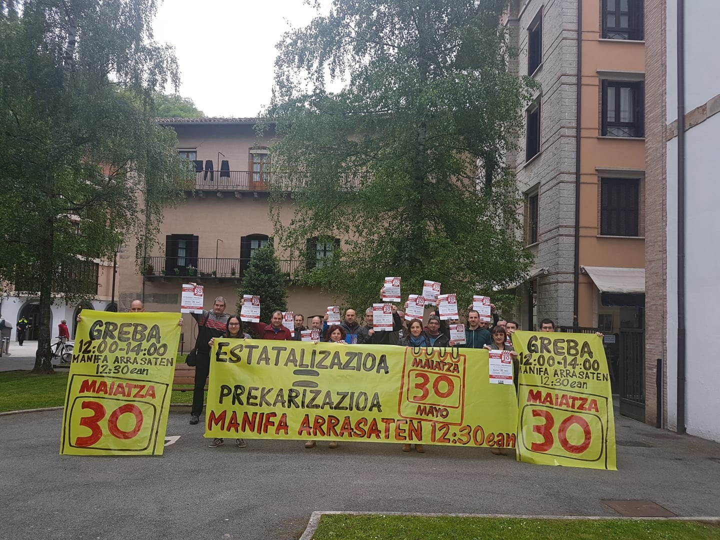 Eguaztenean manifestazioa eta bi orduko lan uzteak deitu ditu LAB sindikatuak