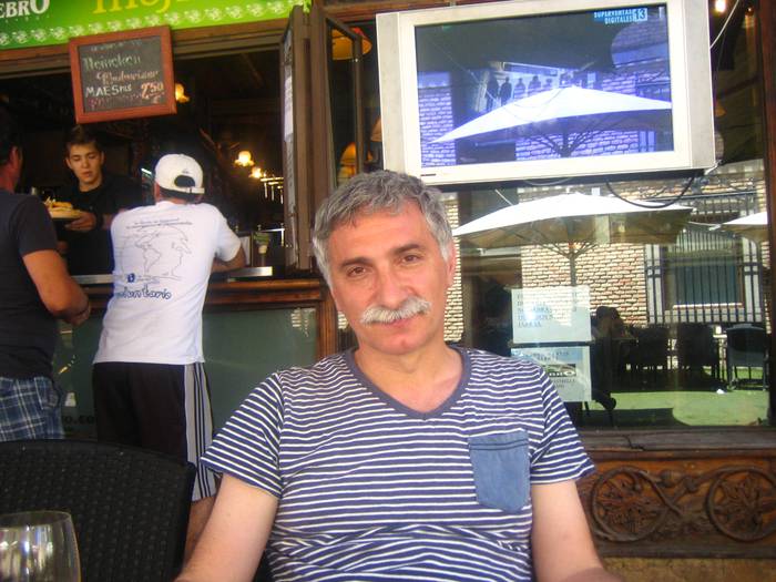 Jabi Uribetxeberria: "Hasieran ez zioten garrantzirik eman, baina edema handitu ahala ospitalera eraman zuten"