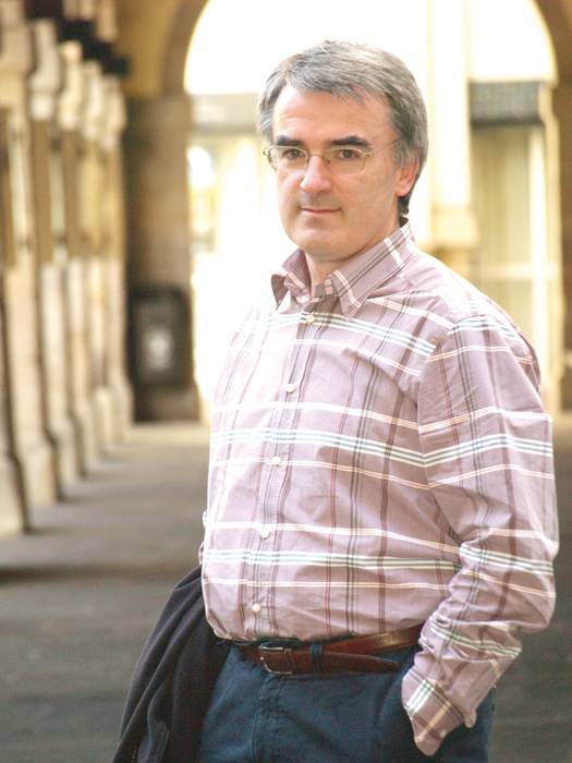Estepan Plazaola: "Gazteak euskarazko hedabideetara ekartzeko modua da eurentzat egin ordez eurekin egitea"