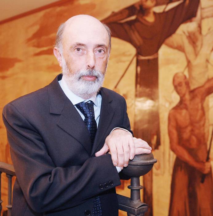 Francisco Etxeberria: "Memoria historikoaren gaian unibertsitateak ezin du albora begiratu, parte hartu behar du"