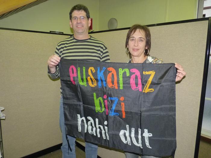 "Euskaraz bizi nahi dut" kanpaina abian da eta hilaren 3an egingo den grabaketan parte hartzeako deia egin diete herritarrei