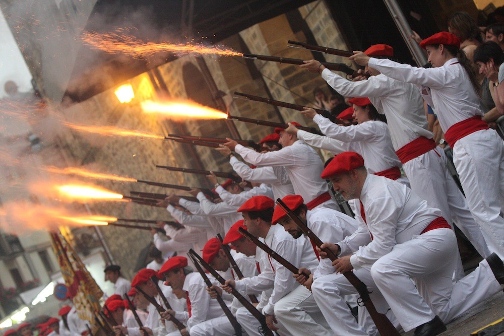 ANTZUOLAKO JAIAK 2013