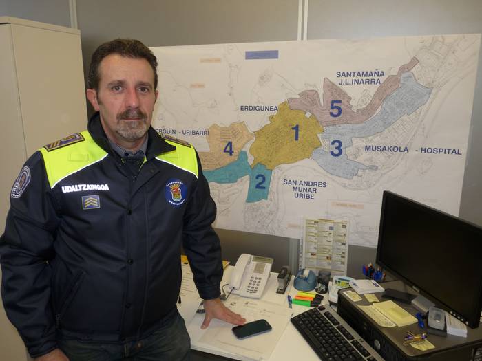 Iñaki Arriaga: "Arrasaten delinkuentzia ondoko herrien antzeko proportzioetan mugitzen da"
