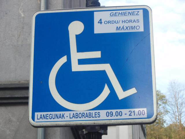 Elbarrituen aparkalekuei buruzko arautegia berritu dute