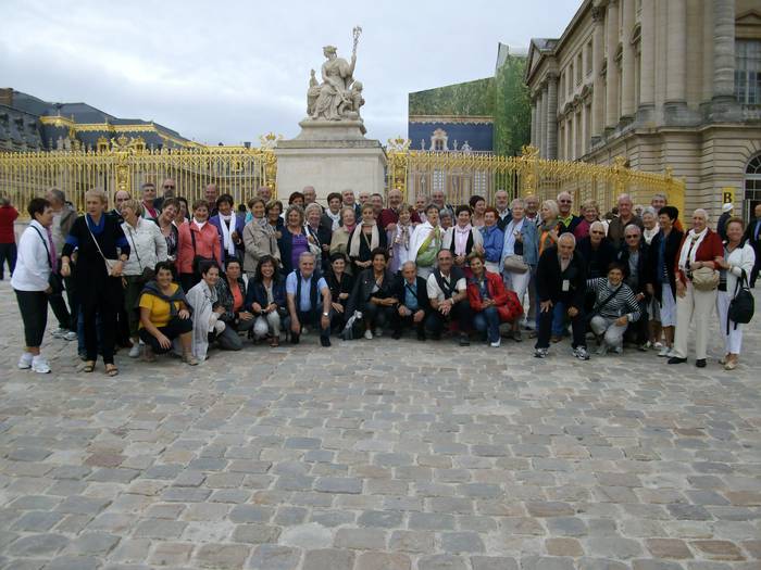 Parisera irteera egin dute 68 lagunek: "Ederto ibili gara, giro paregabean"