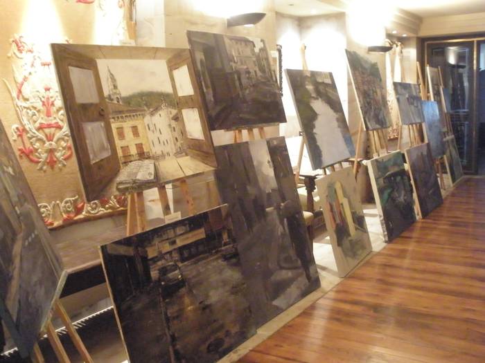 Aire zabaleko pintura lehiaketako lanak ikusgai