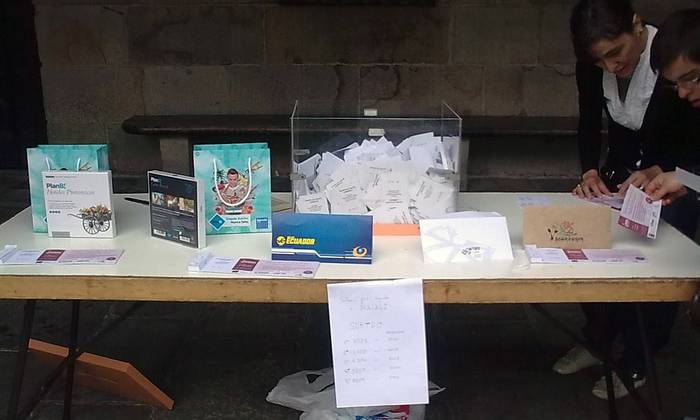 Magaliren aldeko zozketako zenbakiak atera dira