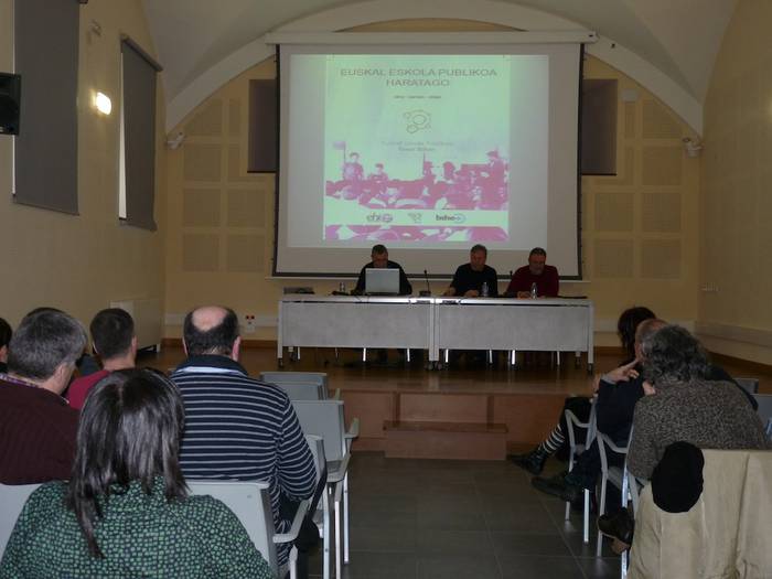 Interesa piztu du LOMCE legeari buruzko hitzaldiak