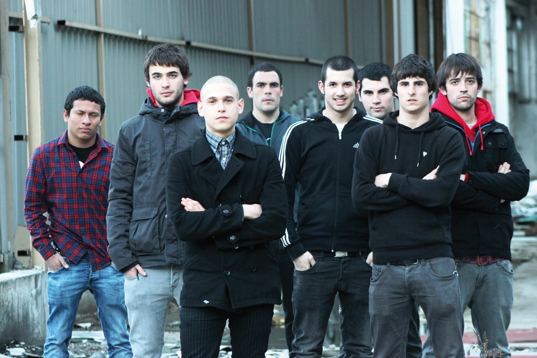 Interprete Desconocido eta The Convicts: "Teletetxo Records-ek diskoa Euskal Herritik kanpo zabalduko du"