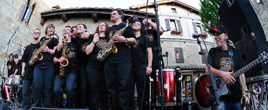Motxila 21 taldea Espaloian, Barricada-ko 'El Drogas' eta Marea-ko 'Kutxi'-rekin