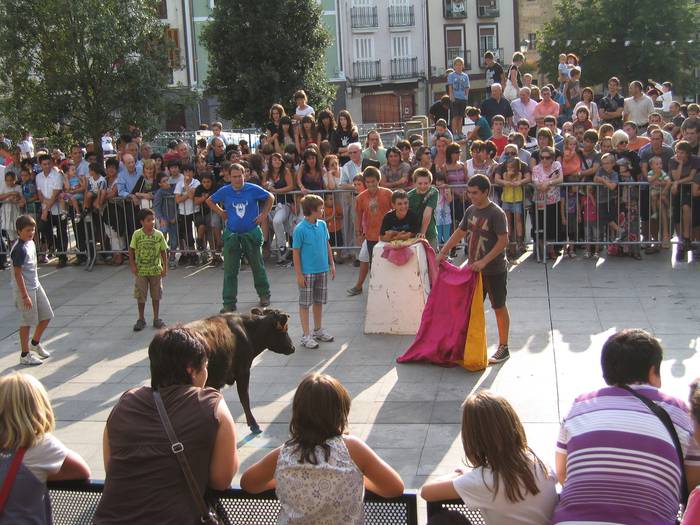 Paella erraldoia eta beste, Andramaixak bukatzeko