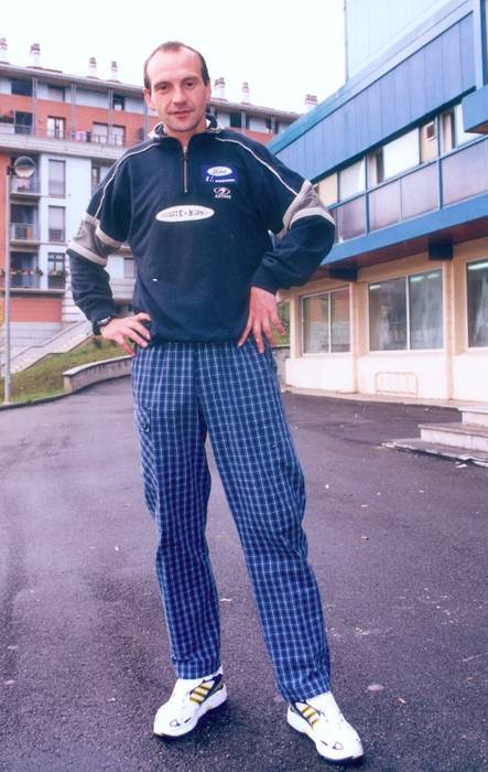 Krosa eta martxa zikloturista, Larrinagaren omenez