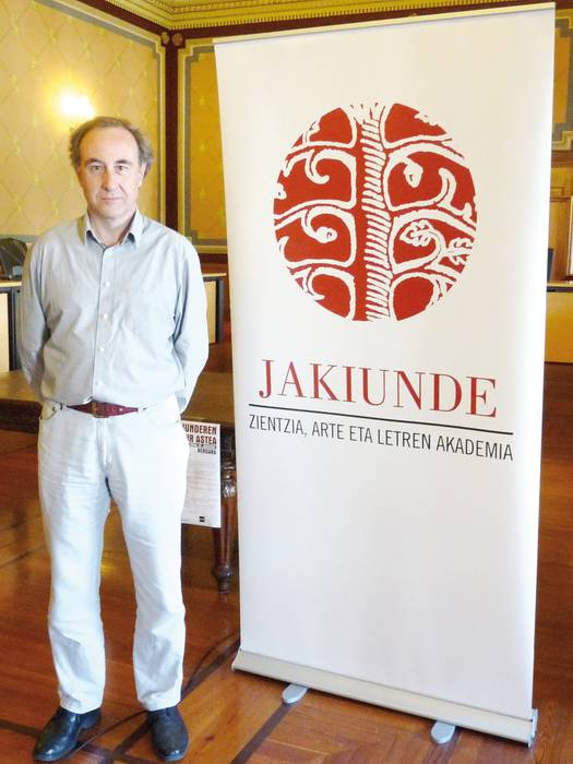 Jesus Mari Ugalde: "Azaroaren hasieran irekiko dugu Bergarako Olaso Dorrean Jakiunderen egoitza berria"