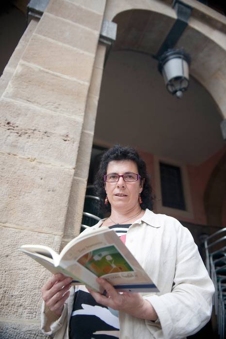 Tere Irastortza: "Idazle Eskolaren sorrerako helburuak beteta, beste hainbat sortu dira hamar urteko bidean"
