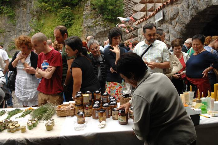 Sendabelar eta ukenduak, sorgin eta lamia artean