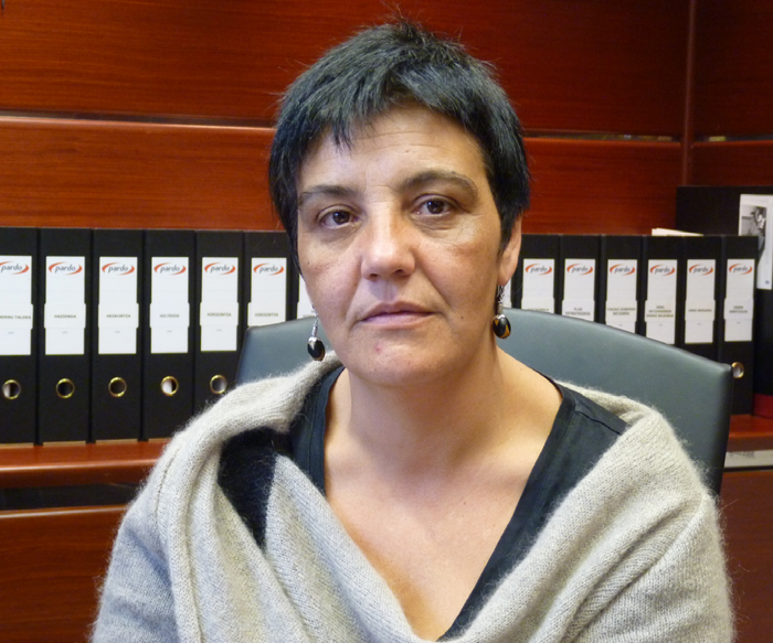 Agurne Barruso: "Estatutuetan ere hala jasotzen da, ez dugula zilegi ikusten helburu politikoak lortzeko inongo biolentziarik erabiltzea"