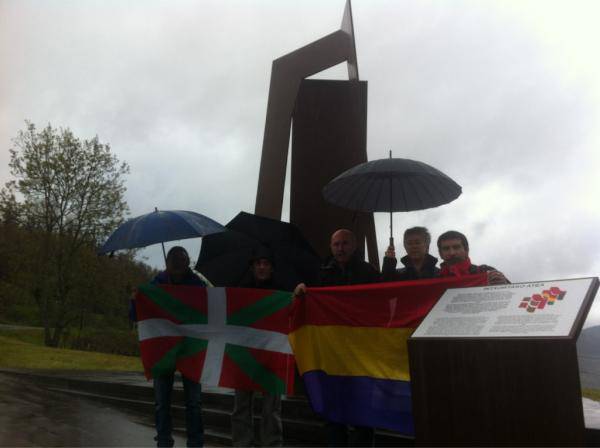 Espainiako ejertzitoak maniobra militarrak egin ditu gaur Elgetan
