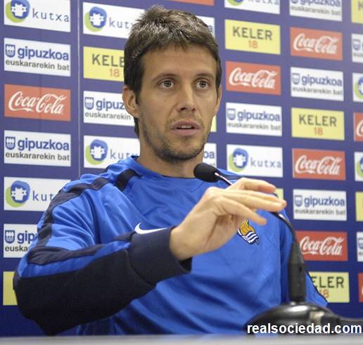 Mikel Aranburuk futbola utziko du