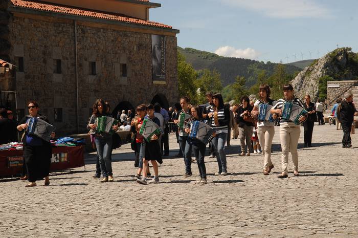 Javier Alvarez de Eulate omendu dute Arantzazu Egunean