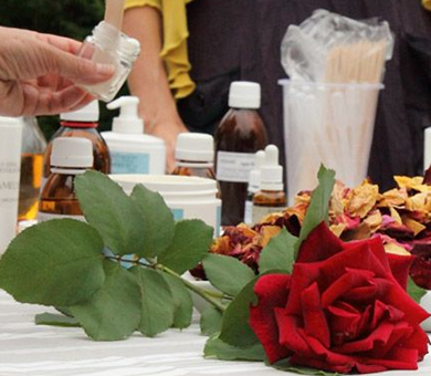 Sendabelarrei eta aromaterapiari buruzko ikastaroa Bedoña auzoan