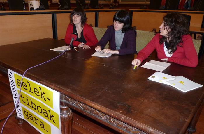Edukiontzi horiak eta urdinak mantendu egingo ditu Bergarako Udalak