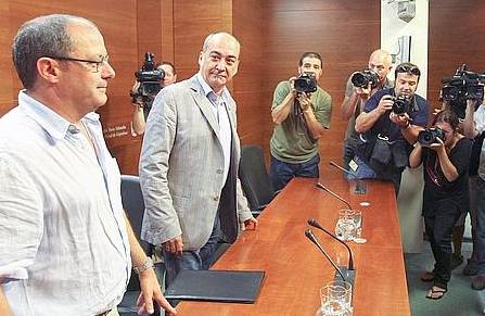 Kutxa eta Bildu ados jarri dira kutxen bateratzearen inguruan