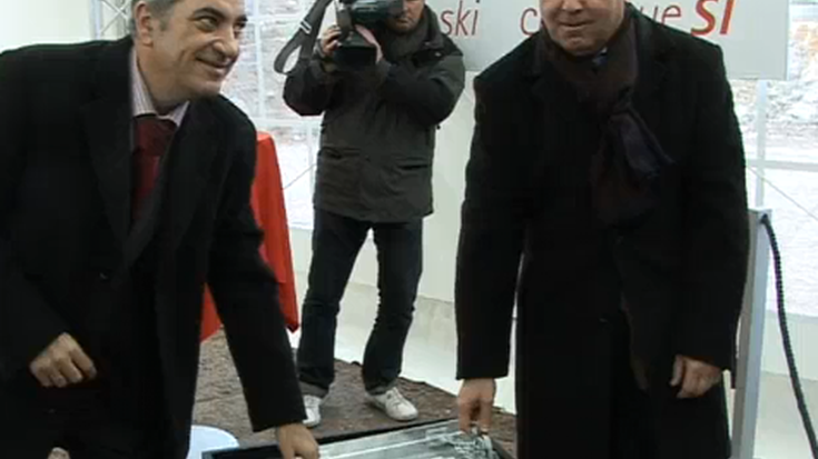 AHTko lehen harria jarri dute Antzuolan