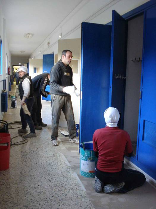 San Martin eskolari itxura berria ematen, auzolanean