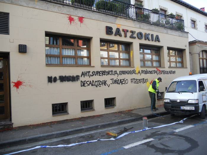 Oñatiko batzokia pintadekin