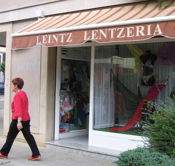 Komertzioa indarberritzeko ikastaroa egingo dute merkatariek