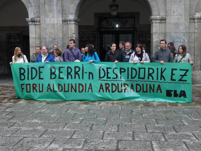 Diputazioak Arrasaten adingabeendako etxebizitza bat itxi duela salatu du ELA sindikatuak
