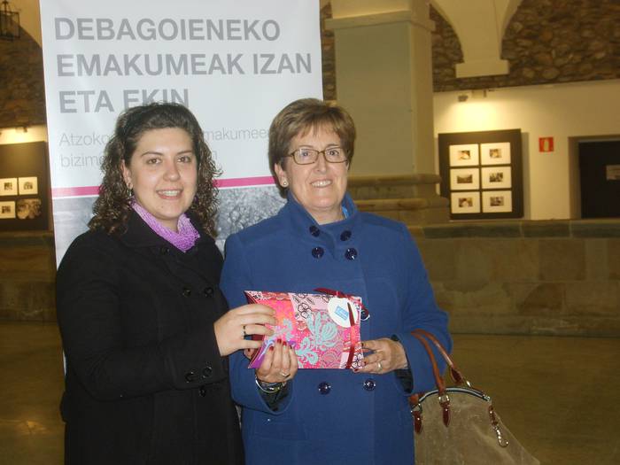 Ia bi mila lagunek ikusi dute Ekin-ek antolatutako erakusketa
