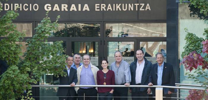 Jarduera ekonomikoa suspertzea, ezinbestekoa