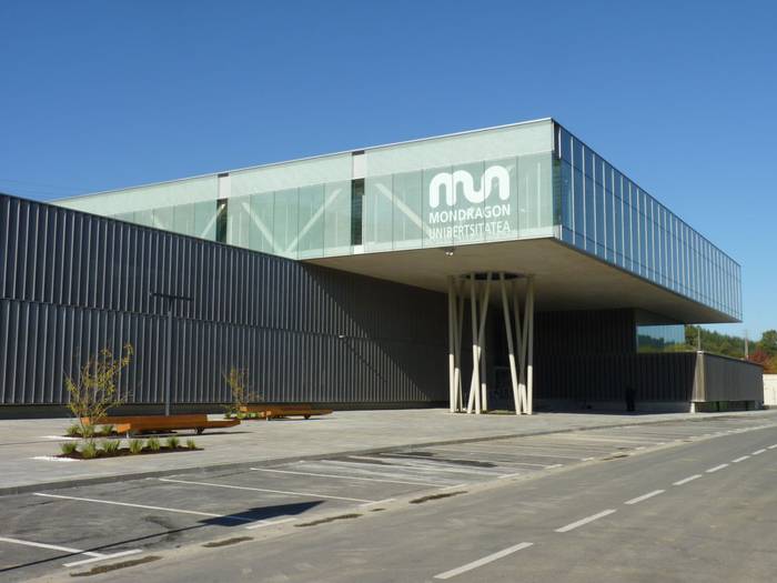 Lan orientazioaren gaineko jardunaldia Enpresagintza fakultatean