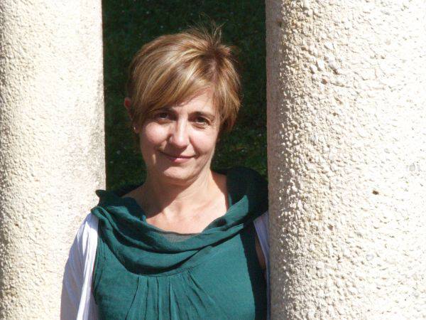 Eva Salaberria: "Gure proiektuaren erdian daude pertsonak, ez azpiegiturak"