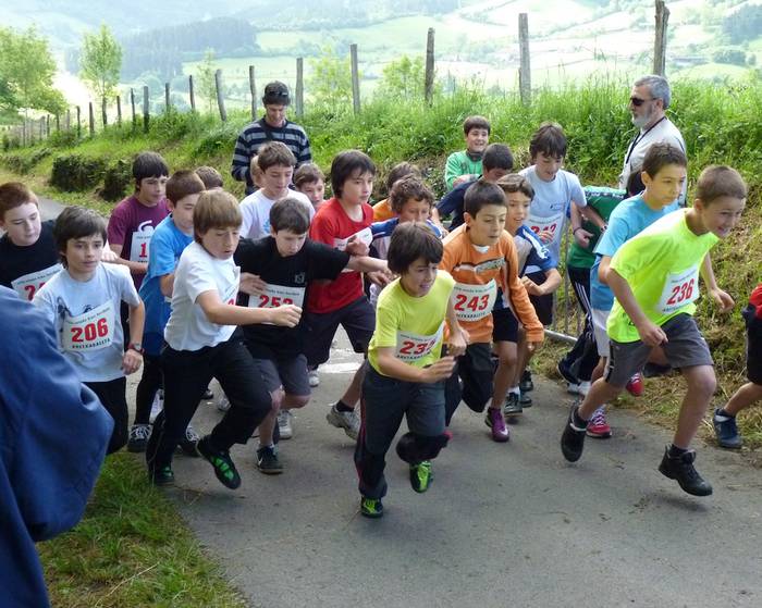 Yerai Varela eta Rosi Talavera nagusi Otala Zelaiko krosean