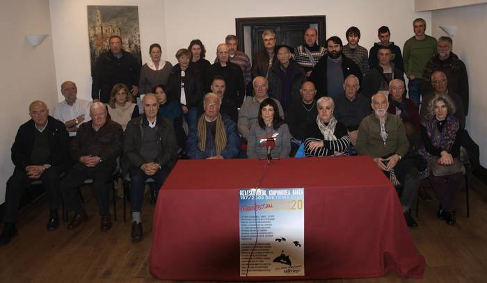 Bizi arteko zigorra ezartzearen aurka azaldu dira hainbat bergarar ezagun