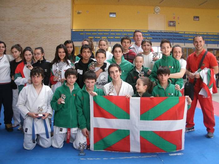 Kevin Martin hirugarren, Lurralde Arteko Karate Ligan