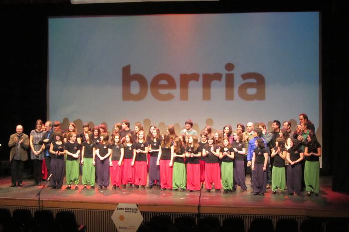 'Berria'-k debagoiendarren 'ziztada' onuragarria jaso du 