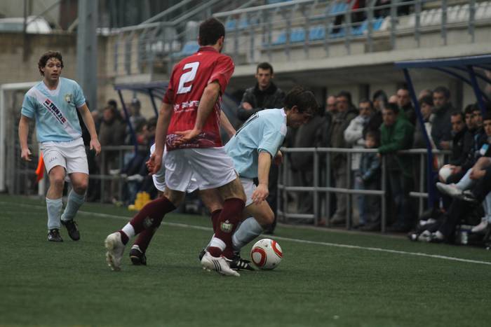 Juanan Cruz entrenatzailearen debutean puntu bat eskuratu zuen UDAk