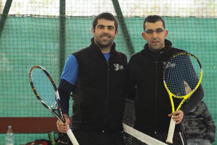 Sebas Sierra garaile Santamasetako tenis txapelketan, Kepa Aranbarri menderatuta