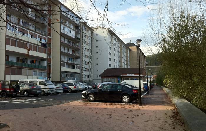Ibaiondoko pasealekuaren itxura berritua