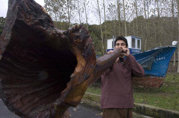 Didgeridoo emanaldi dantzagarria, Inkernun