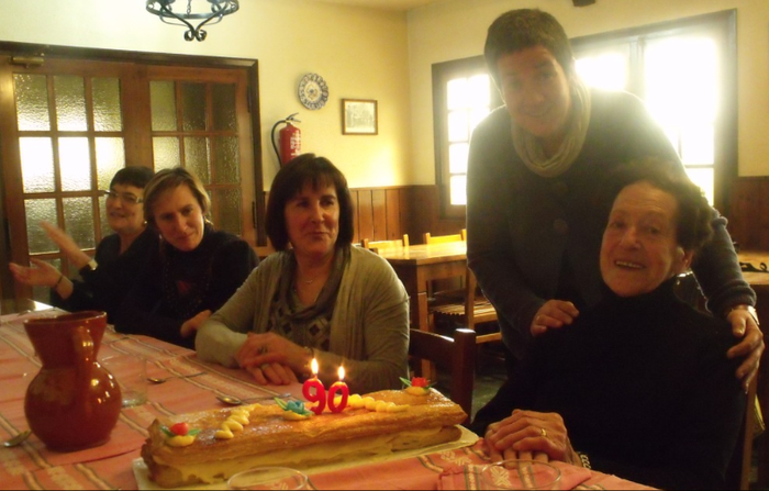 Bedoña auzoko emakumeek bazkaria egin dute