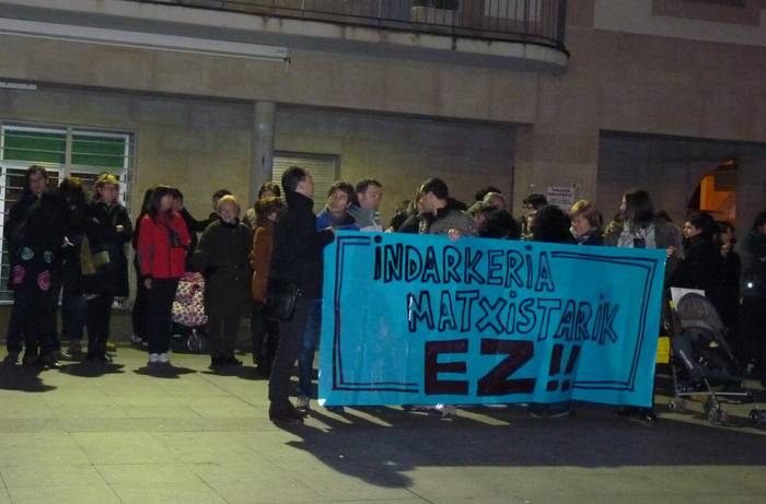 'Indarkeria matxistarik ez' esanaz elkartu dira herritarrak