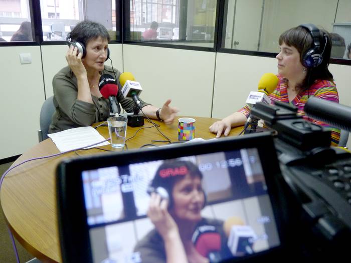 Ino Galparsoro: "Herritarrengandik jaso dudan babesagatik eskerrak eman gura dut; era berean, bizi garen aro berrian parte hartzera gonbidatu gura ditut"