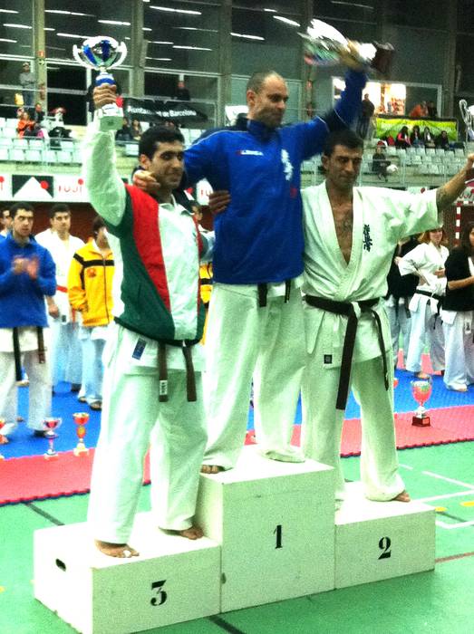 Dani Barbero eta Joseba Izurrategi bigarren eta hirugarren Kataluniako Karate Openean