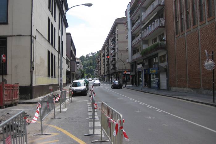Hasi dituzte Ibargarain trafikoa arintzeko lanak