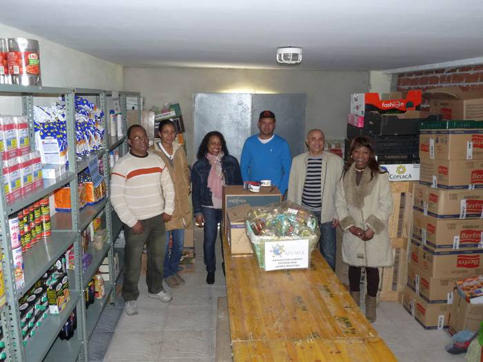 Oñatiko 85 familiengana iristen da Acesmako elikagai bankua